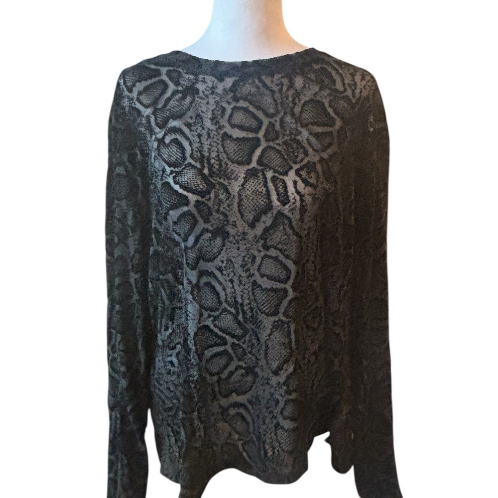 Nina Parker Snakeskin Print Top Black Gray Long Sleeve Stretch Blouse M